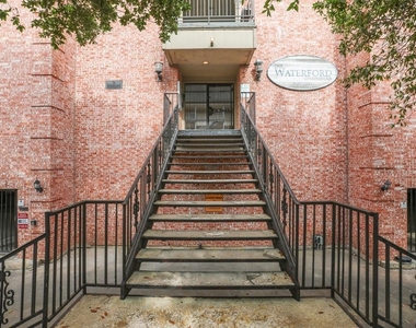 2401 Leon St - Photo Thumbnail 29