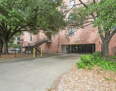 2401 Leon St - Photo Thumbnail 31
