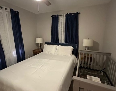 202 N Sacramento Avenue - Photo Thumbnail 77