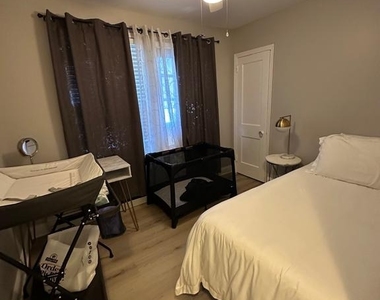 202 N Sacramento Avenue - Photo Thumbnail 67