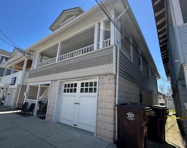 202 N Sacramento Avenue - Photo Thumbnail 10