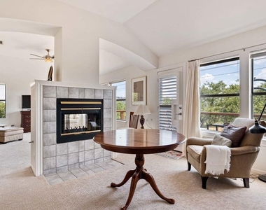 5511 Courtyard Dr - Photo Thumbnail 14