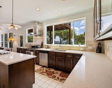 5511 Courtyard Dr - Photo Thumbnail 27