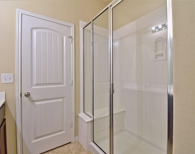 2880 Donnell Dr - Photo Thumbnail 11