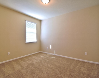 2880 Donnell Dr - Photo Thumbnail 19