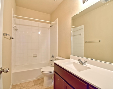 2880 Donnell Dr - Photo Thumbnail 18