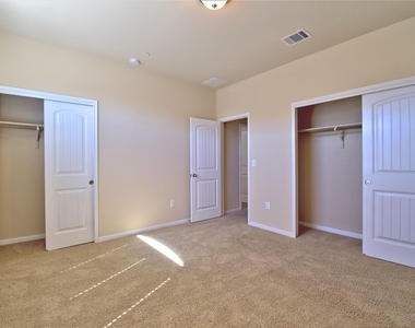 2880 Donnell Dr - Photo Thumbnail 22