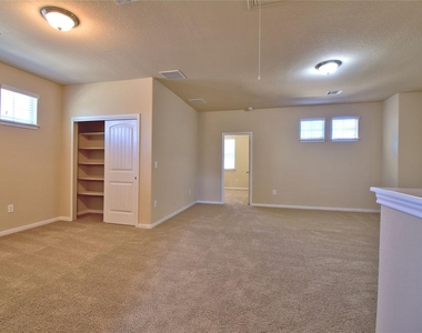 2880 Donnell Dr - Photo Thumbnail 14