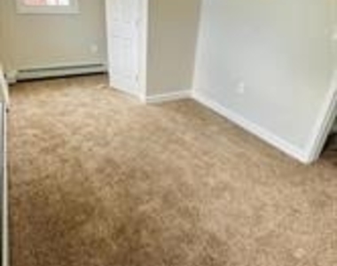 9 E Poplar Street - Photo Thumbnail 11