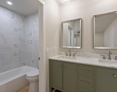 1204 Spearson Ln - Photo Thumbnail 18