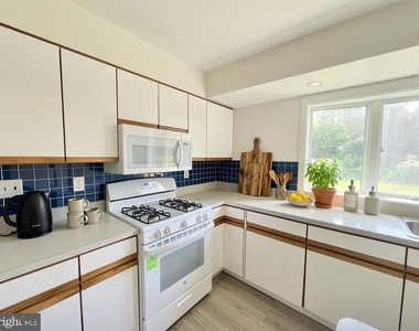 8401 Rhode Island Avenue - Photo Thumbnail 5