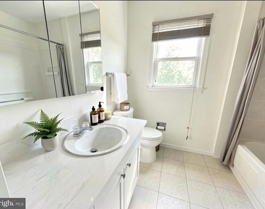 8401 Rhode Island Avenue - Photo Thumbnail 11