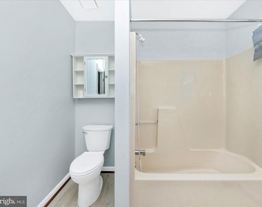 408 Willow Hill - Photo Thumbnail 8