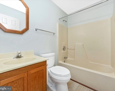 408 Willow Hill - Photo Thumbnail 15