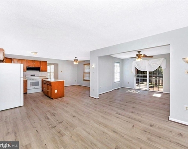 408 Willow Hill - Photo Thumbnail 1