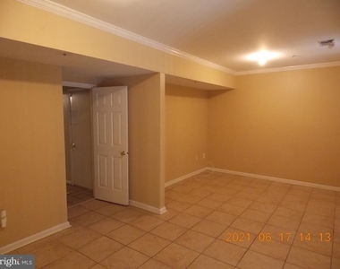 14609 Governor Sprigg Place - Photo Thumbnail 17