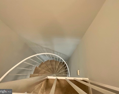 9808 Lake Pointe Court - Photo Thumbnail 27