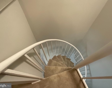 9808 Lake Pointe Court - Photo Thumbnail 38