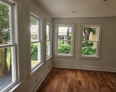505 Colorado St - Photo Thumbnail 7