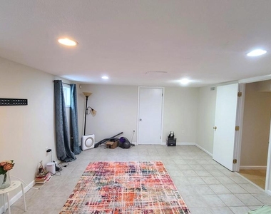 5301 Powhatan Street - Photo Thumbnail 12