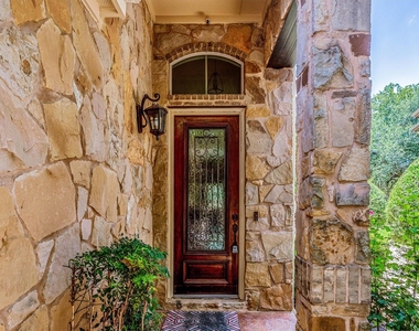 7320 Colina Vista Loop - Photo Thumbnail 4
