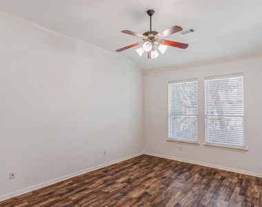 7320 Colina Vista Loop - Photo Thumbnail 13