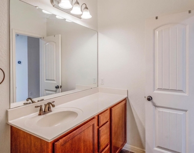 7320 Colina Vista Loop - Photo Thumbnail 22