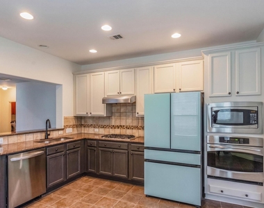 7320 Colina Vista Loop - Photo Thumbnail 8