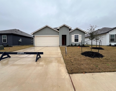 221 Wirecrested Dr - Photo Thumbnail 2