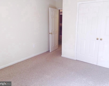 12015 Montrose Village Terrace - Photo Thumbnail 17