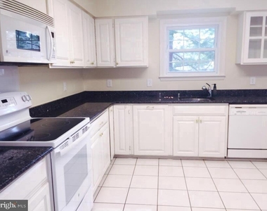 12015 Montrose Village Terrace - Photo Thumbnail 3