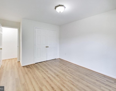 12015 Montrose Village Terrace - Photo Thumbnail 52
