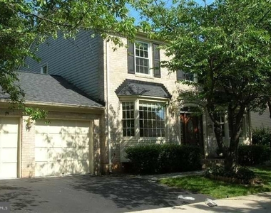 12015 Montrose Village Terrace - Photo Thumbnail 2