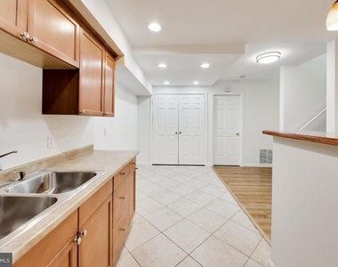 12015 Montrose Village Terrace - Photo Thumbnail 50