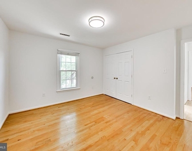 12015 Montrose Village Terrace - Photo Thumbnail 37