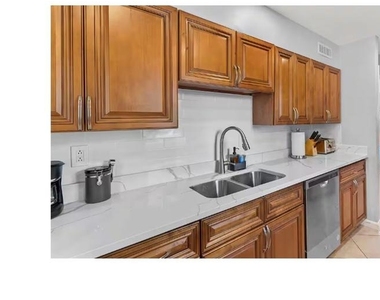 2 Burgundy Court - Photo Thumbnail 6