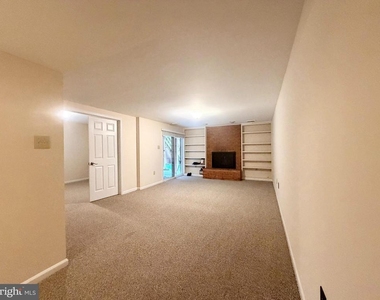 7418 Crestberry Lane - Photo Thumbnail 49