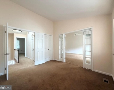 7418 Crestberry Lane - Photo Thumbnail 27