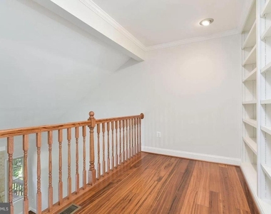 10127 Crestberry Place - Photo Thumbnail 23