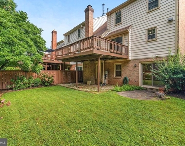 10127 Crestberry Place - Photo Thumbnail 35