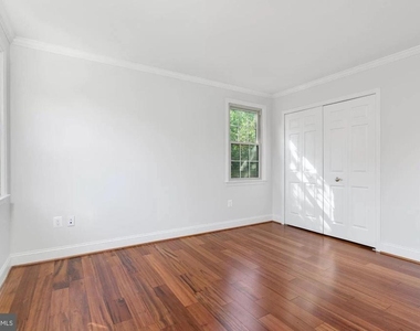 10127 Crestberry Place - Photo Thumbnail 21