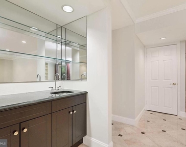 10127 Crestberry Place - Photo Thumbnail 28