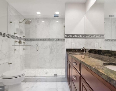 10127 Crestberry Place - Photo Thumbnail 18