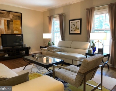5512 Massachusetts Avenue - Photo Thumbnail 3