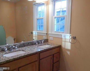 5512 Massachusetts Avenue - Photo Thumbnail 39