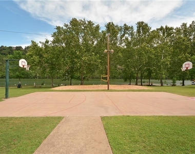 1300 Lipan Trl - Photo Thumbnail 22