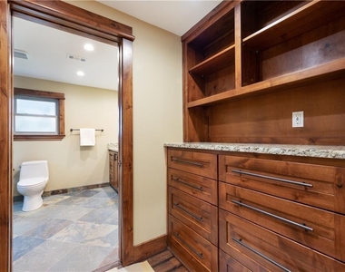 1300 Lipan Trl - Photo Thumbnail 15