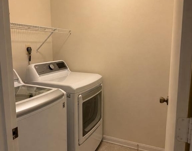 2601 Camelback Lane - Photo Thumbnail 13