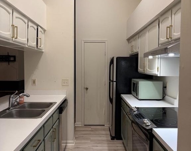 2601 Camelback Lane - Photo Thumbnail 2