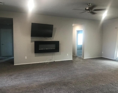 2705 Turning Creek St - Photo Thumbnail 7